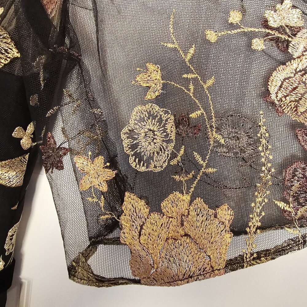 Marchesa Notte Floral Embroidered V-Neck Cape Flutter Sleeve Gown Size 2 - Picture 7 of 11